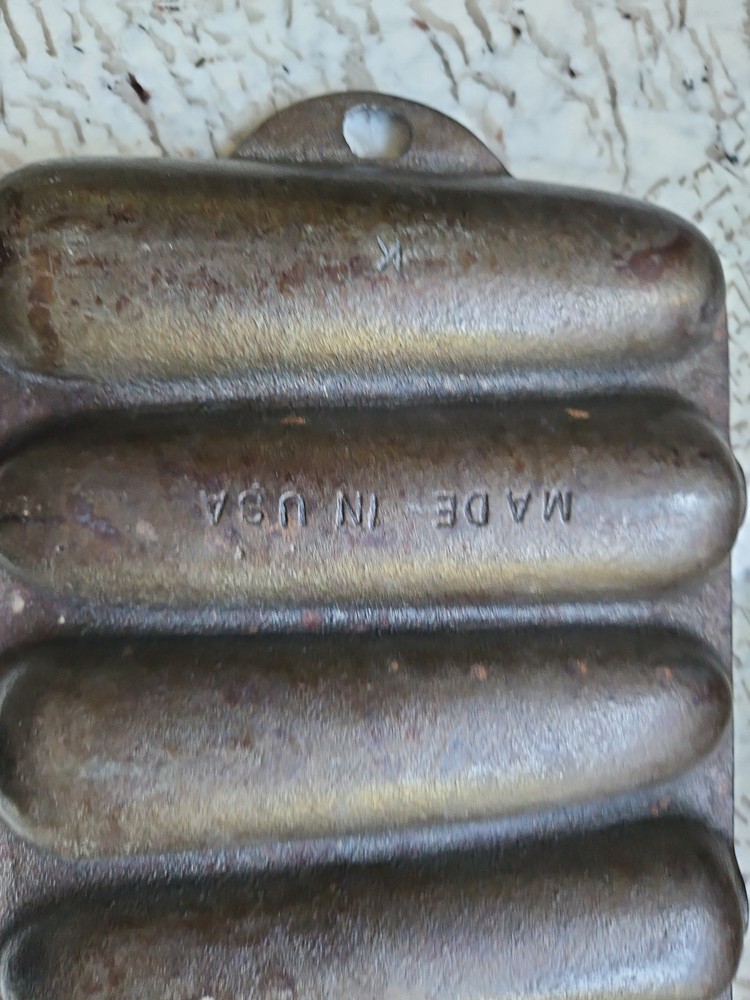 Wagner Iron Corn Bread Pan