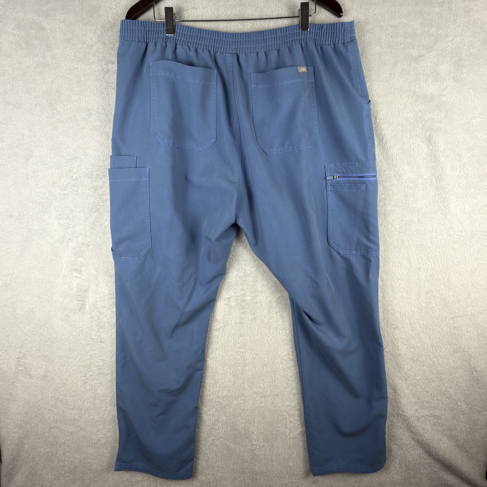 FIGS Scrub Set Women's XL Three-Pocket Scrub Top Yola Pants (DYED- PLEASE READ)