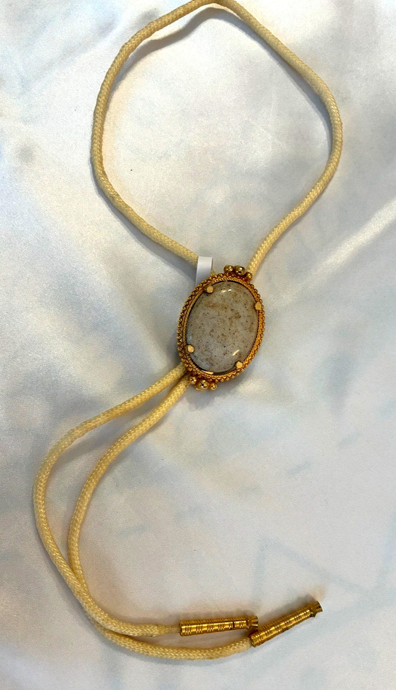 Men's Bolo Tie. Cinnabrete Cabochon . EUC B-22
