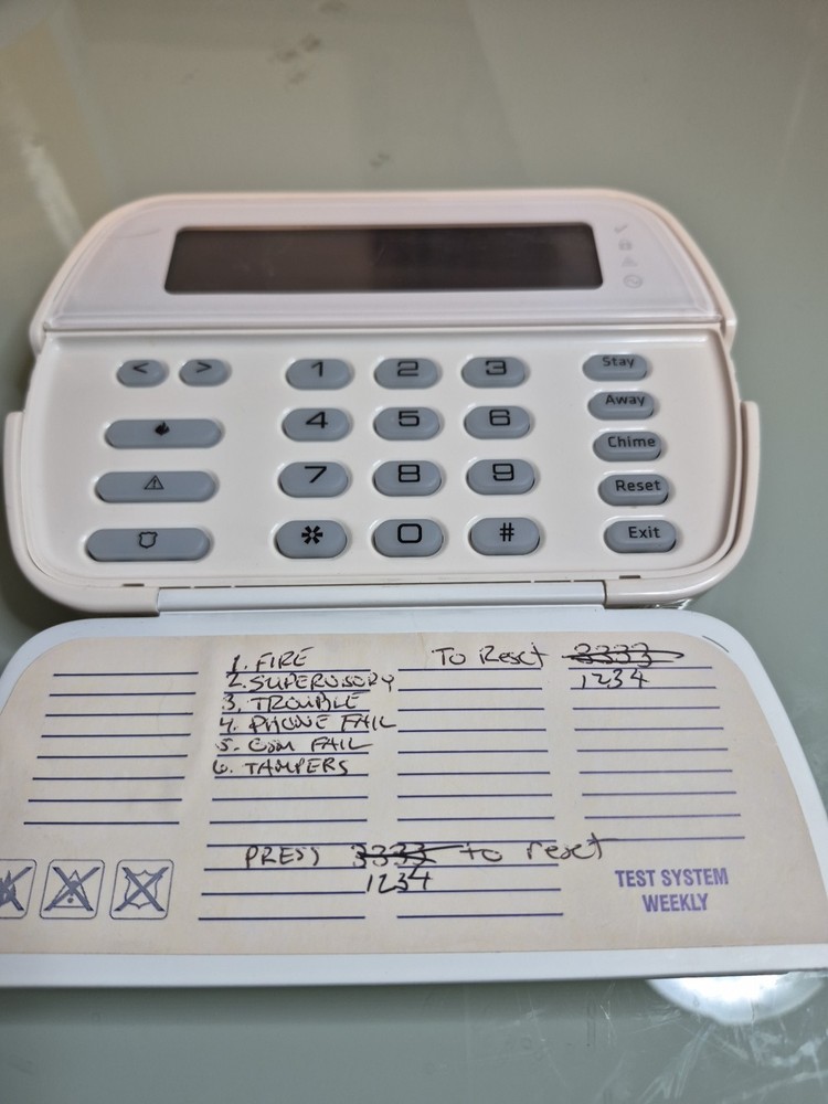 DSC PowerSeries Wireless Keypad - RFK5501