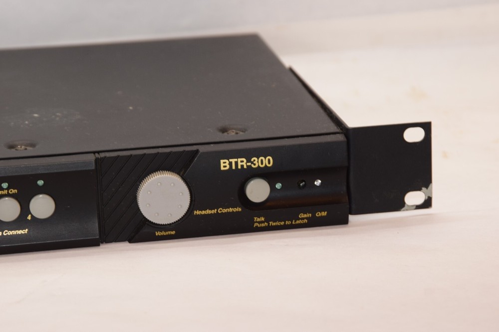 TELEX RADIOCOM BTR-300 Wireless Intercom Base Station *Missing Button*