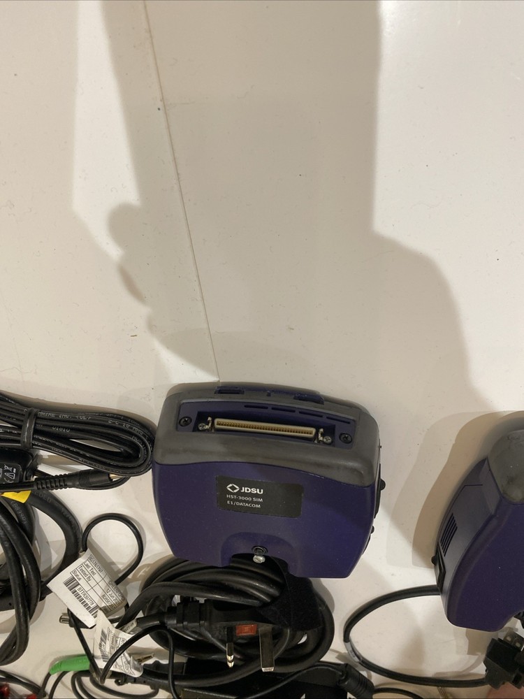 JDSU HST - 3000 unit, charger, case, test cables, test modules, cable bag.