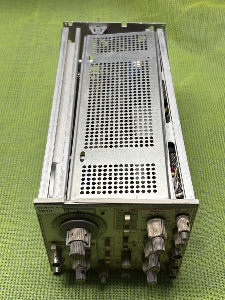 TEKTRONIX FG 504 FUNCTION GENERATOR 40MHz