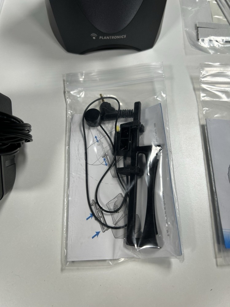 Plantronics CS70 Wireless Office Headset System NWB - Small Crack On Bottom