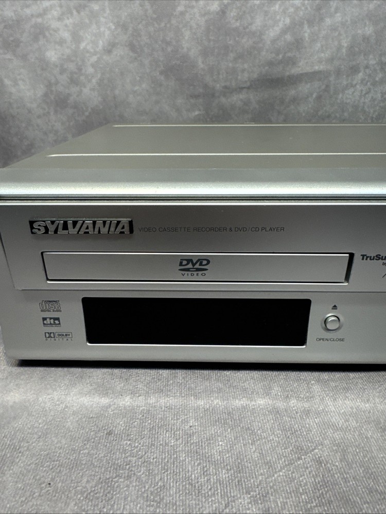 Sylvania SSD800 Video Cassette Recorder & DVD/CD Player NOT WORKING