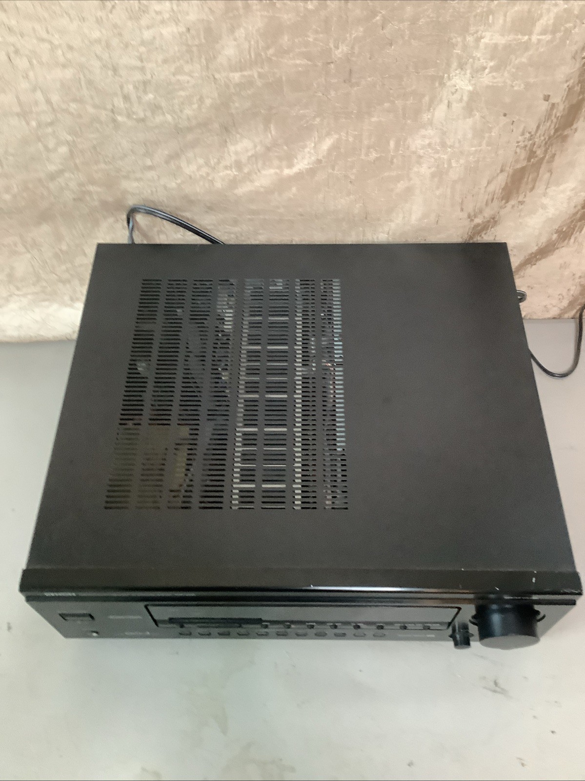 Denon AVR-2400 AV Receiver. See Pics And Description.