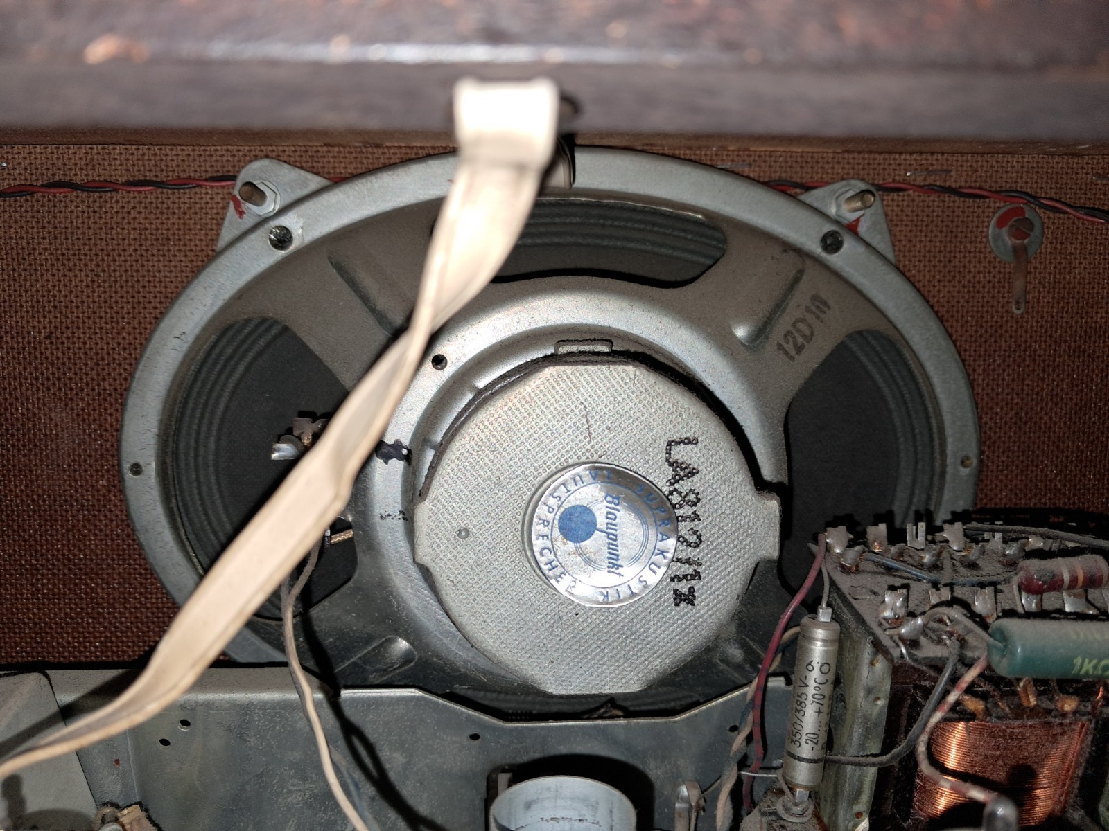 Vintage Blaupunkt Verona 20103 German Tube Radio AM/FM/SW - 1960's --- WORKS ---