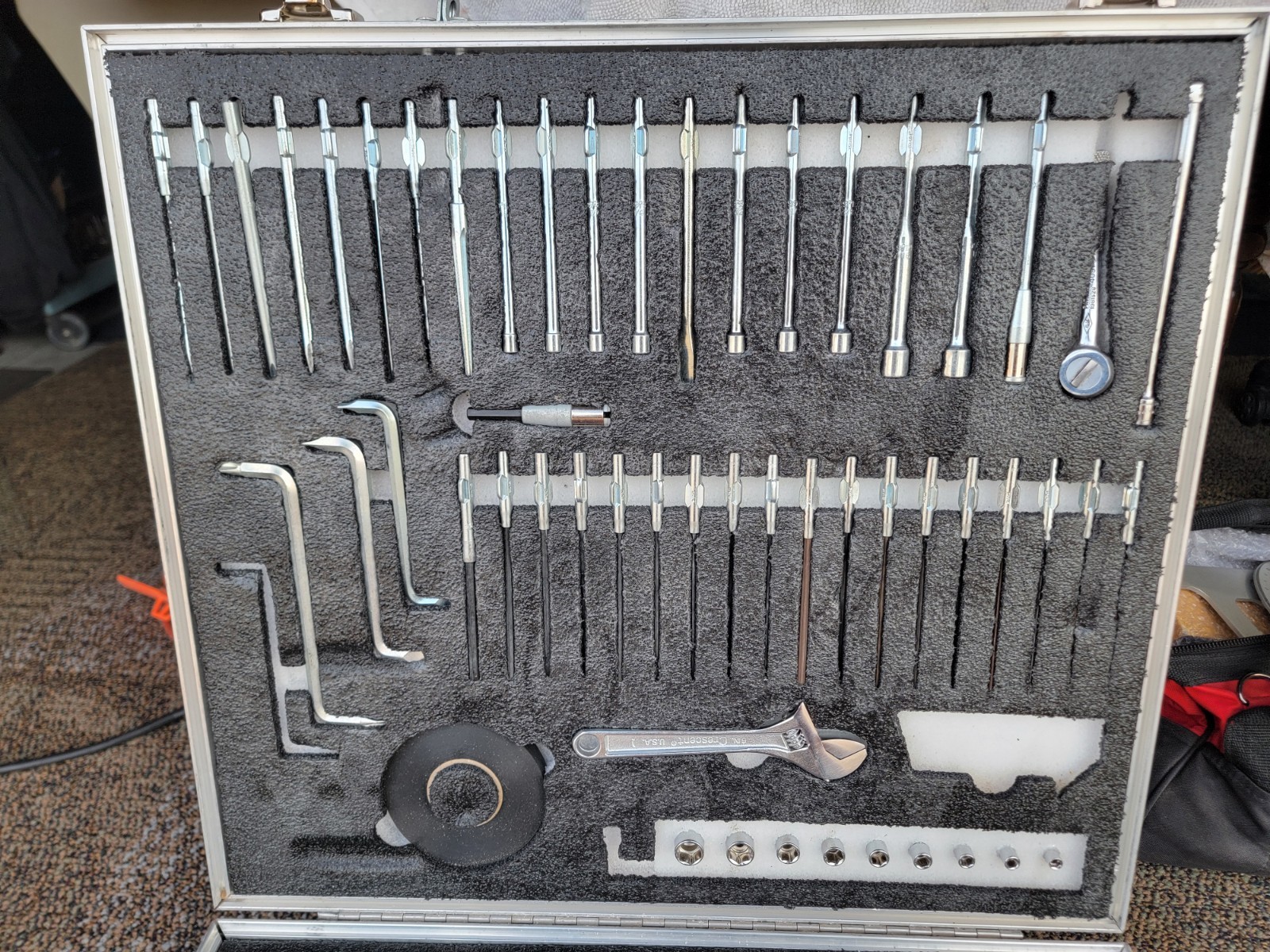 Joint Electronics Military Electronic System Tool Kit TK-105A/G Wilson Case EXC!