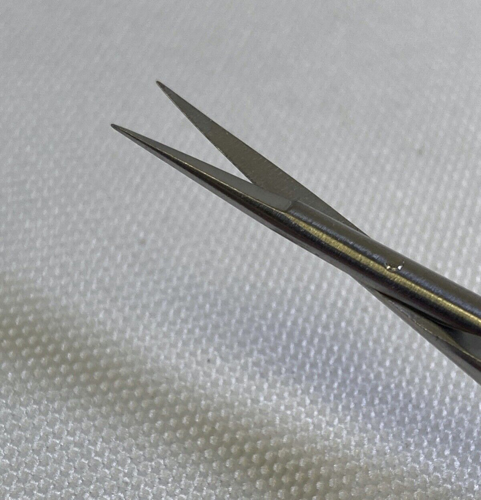 Aesculap FD105R Micro Vessel Scissors Bayonet Straight Sharp Tips 7.5"