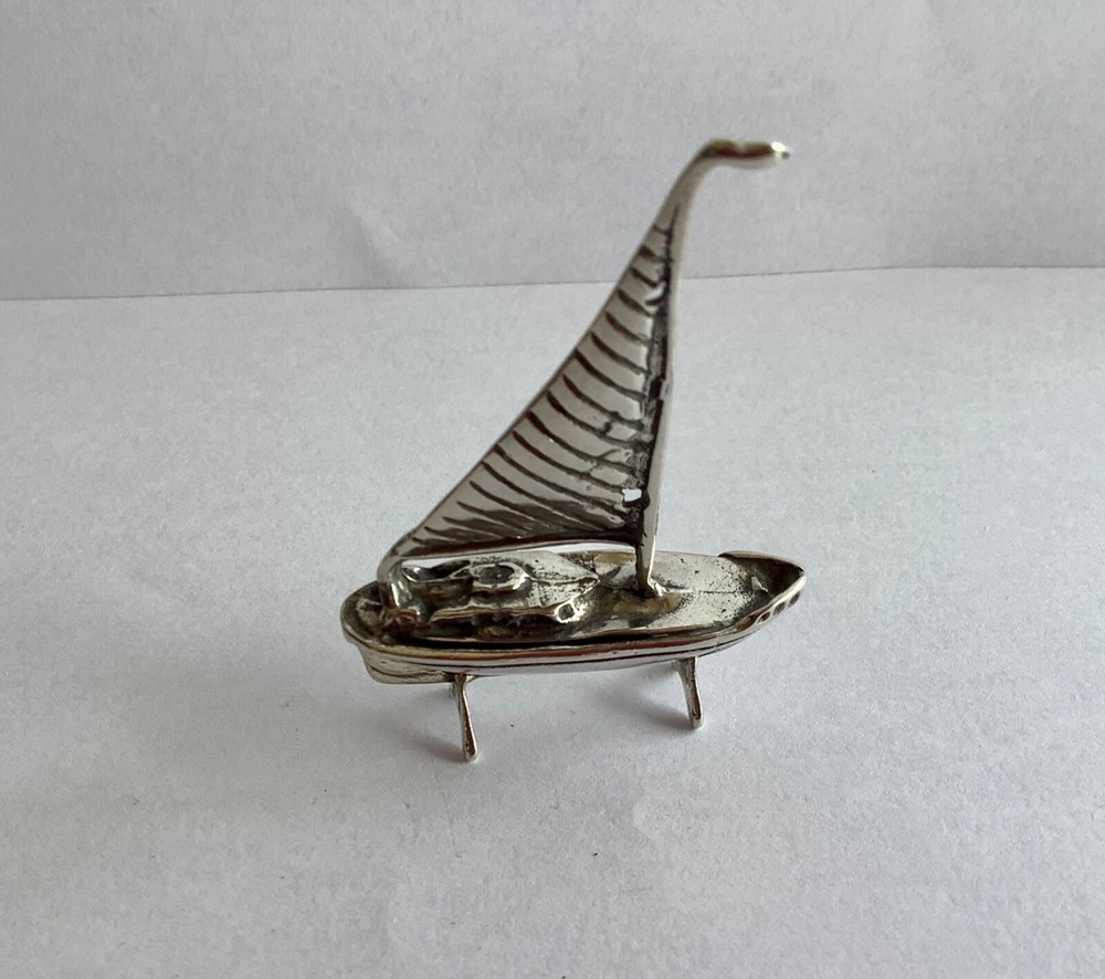 VINTAGE CONTINENTAL SOLID SILVER MINIATURE SAILING BOAT