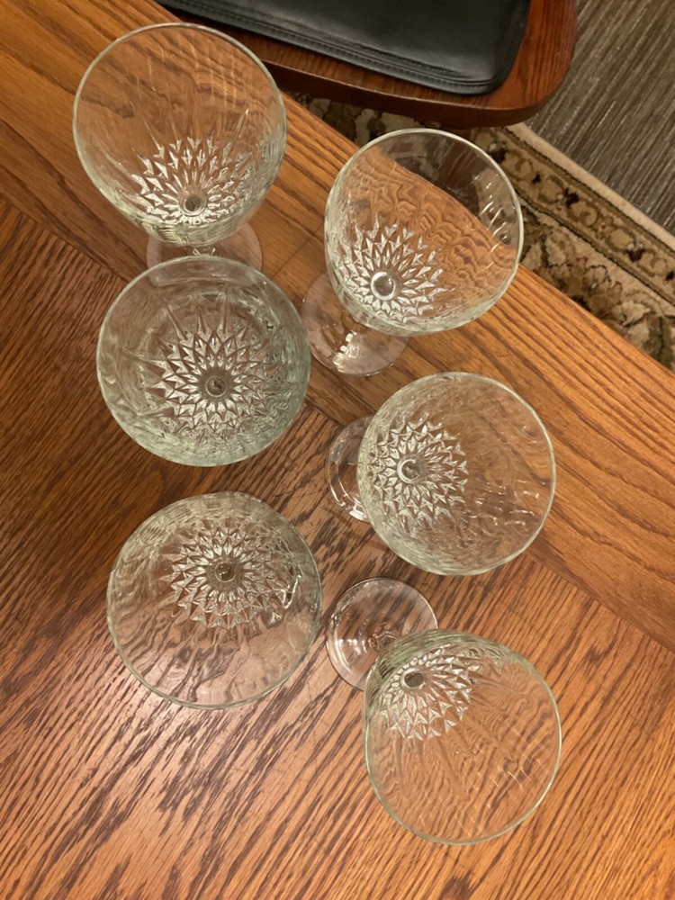 VTG LUMINARC Diamond Pattern Clear Crystal Stemware Red Wine Glass