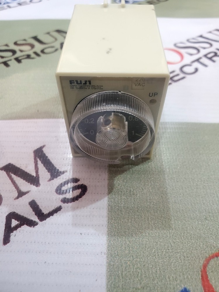 FUJI ST3PA-B ELECTRONIC TIMER TIME RANGE 6MINIT VOLTAGE 220VAC FAST SHIPPING