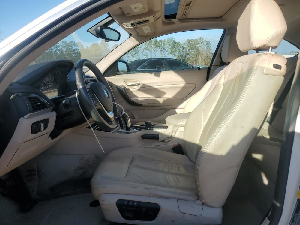 228I 2014 Glove Box 4990747