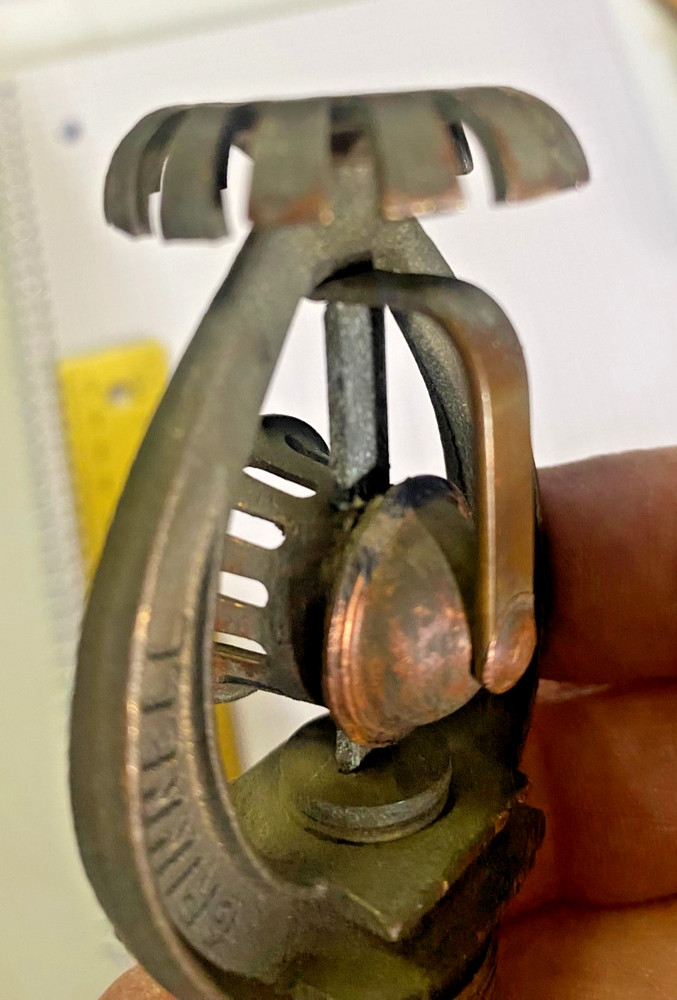 1941 GRINNELL DURASPEED Model B 165f Fire Sprinkler Upright Head Solid Brass (1)