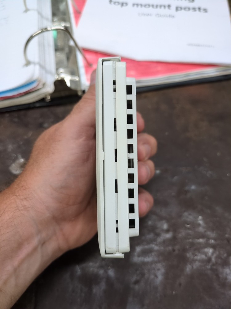 Johnson Controls T500HCP1 Programmable Thermostat White