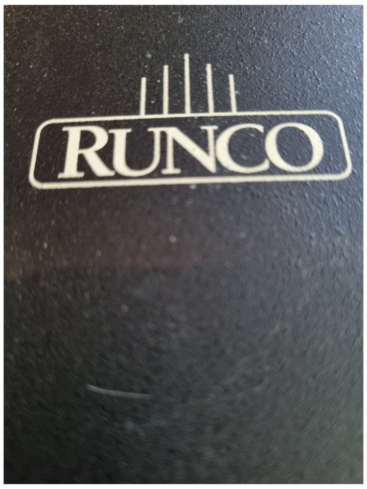 Runco LCP-500 (MultiSync MT600) LCD Projector