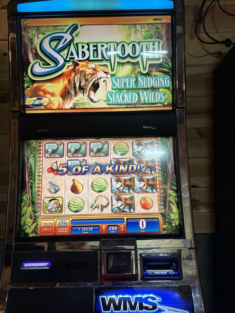 WMS BB2 SABERTOOTH SLOT MACHINE SOFTWARE GAME CARD ONLY NUDGING WILDS FUN TESTED