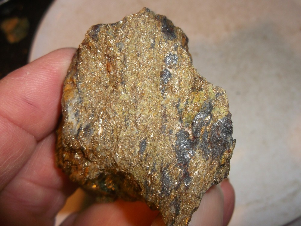 Gold, silver, copper, 92 grams samples ,ore high grade .