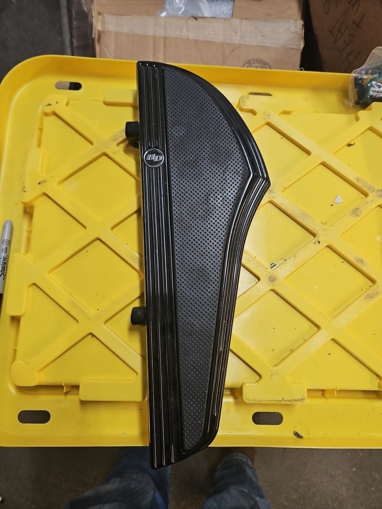 Harley Defiance Black Right Drivers Floorboard