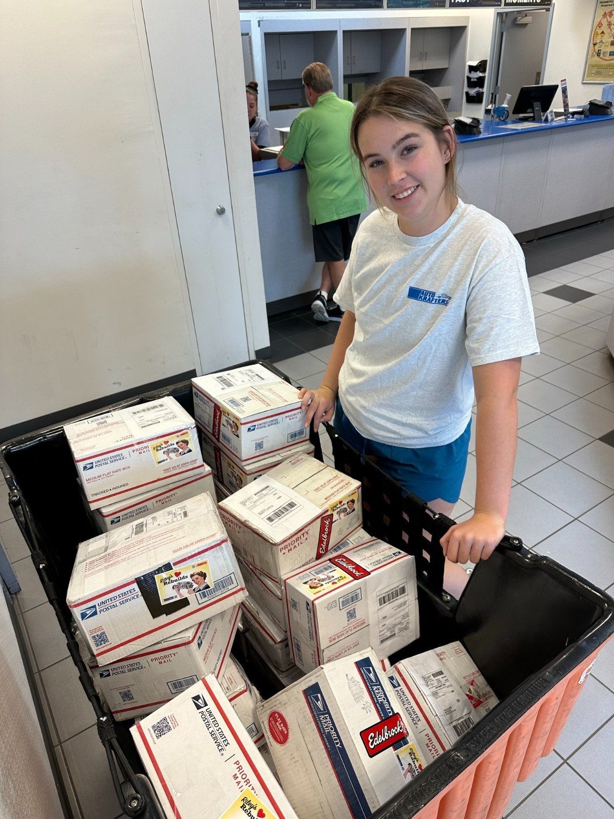 Edelbrock Remanufactured Carburetor 750 CFM Electric Choke # 1411 Driver Quality