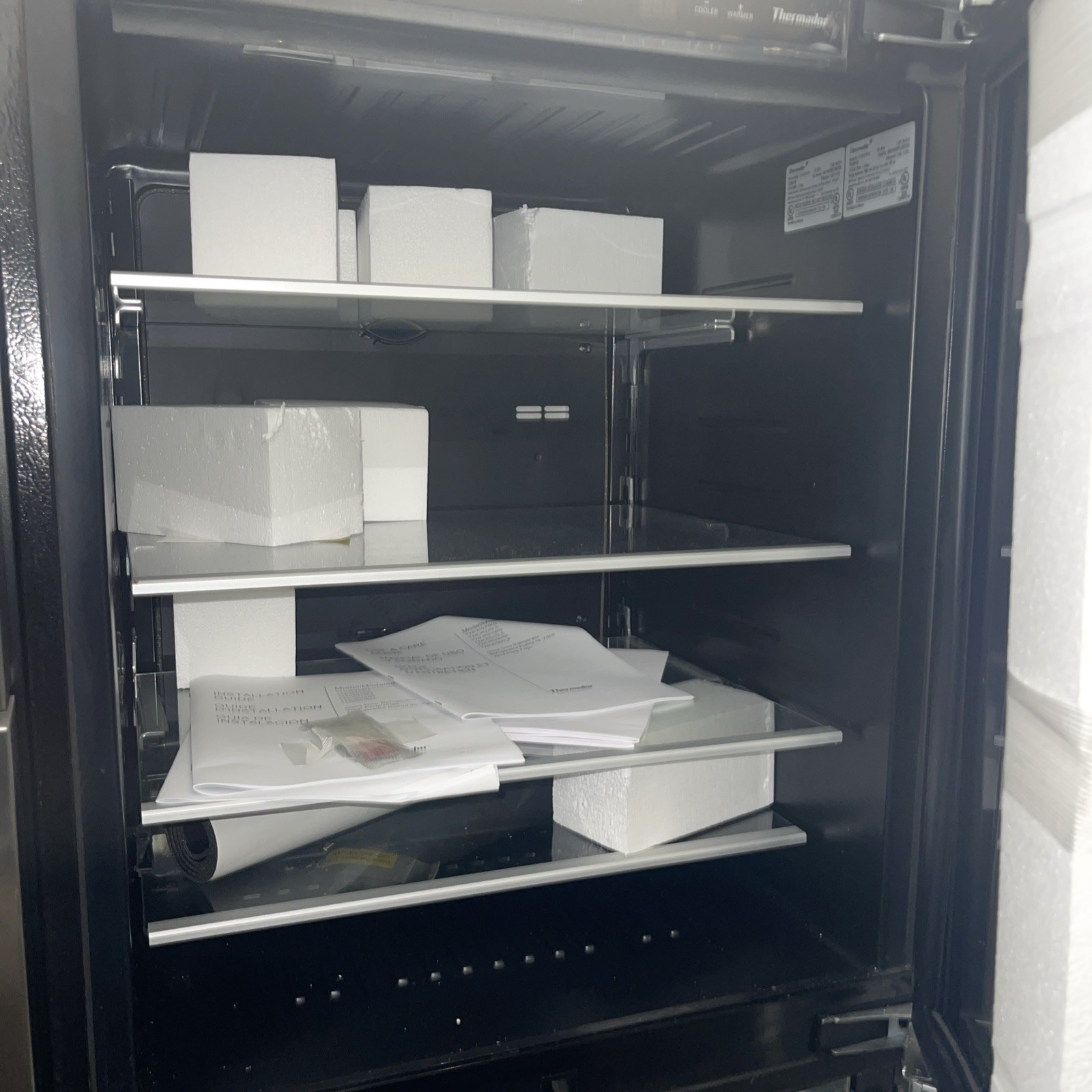 Thermador Freedom Collection T24UR900RP 24 In Built-In Panel Ready