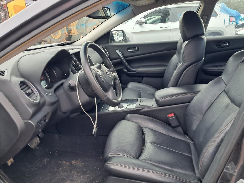 MAXIMA 2012 Glove Box 4885345