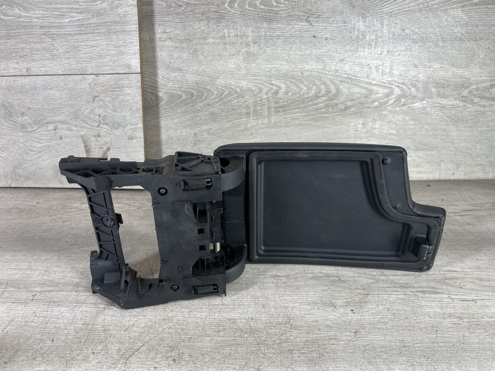 BMW 3 Series E90 E91 E91 E92 Black Cover Centre Console Armrest 7137556