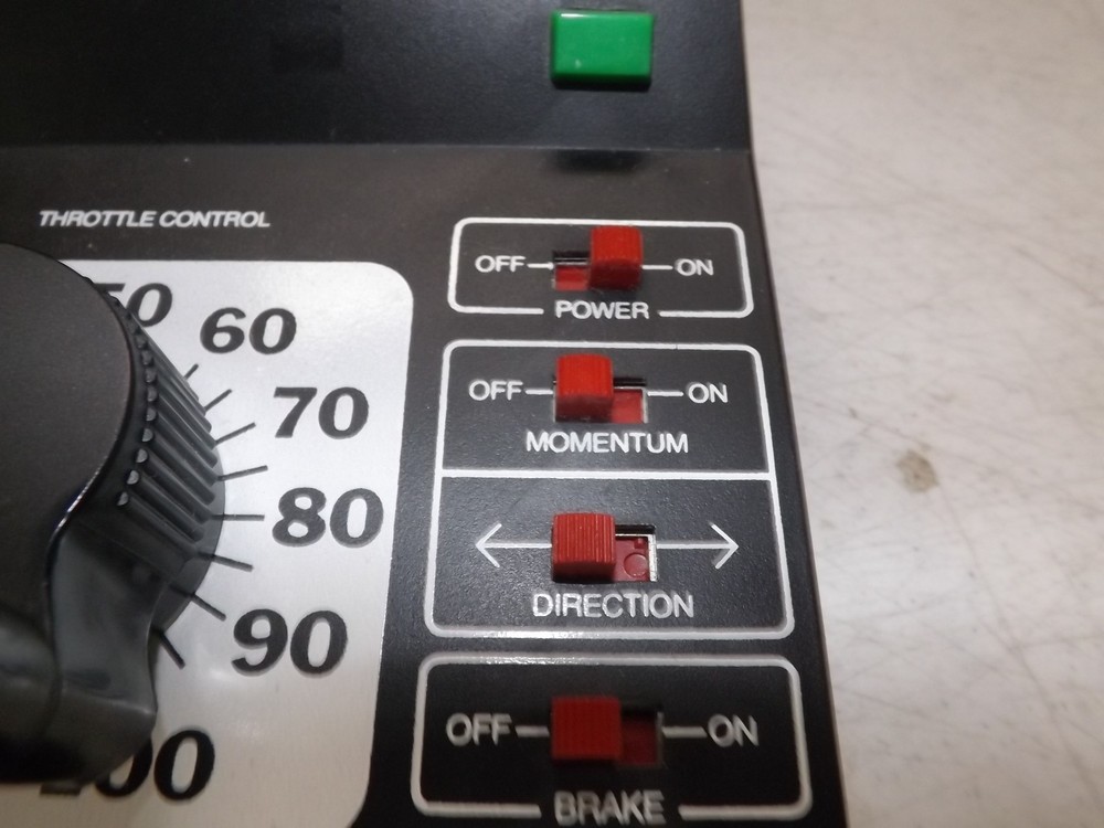 MRC Tech II Loco-Motion 1500 Train Controller HO Scale Transformer