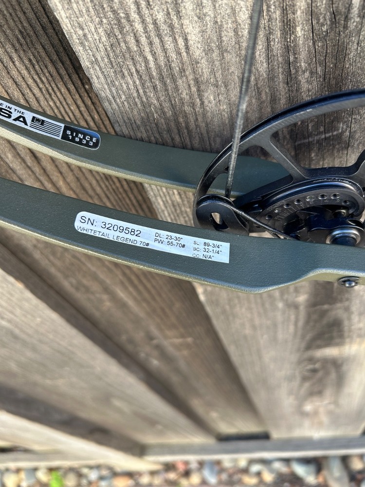 Bear Archery Whitetail Legend compound bow