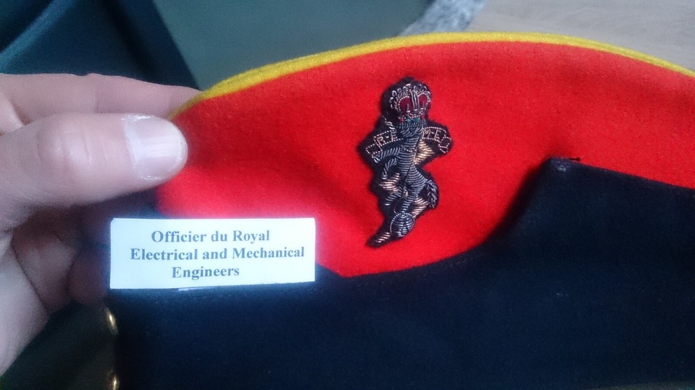english military beret