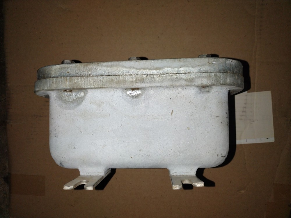 OZ-Gedney Y/E-080604 Cast Iron Junction Box
