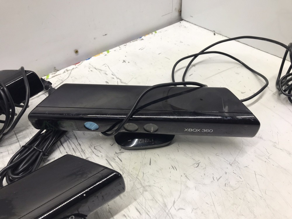 LOT OF 4 Microsoft Xbox 360 Kinect Sensor Black Model 1414 UNTESTED