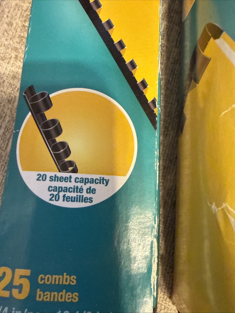 Staples Binding Combs Three Sizes For Use W All Plastic Comb Binding Machines