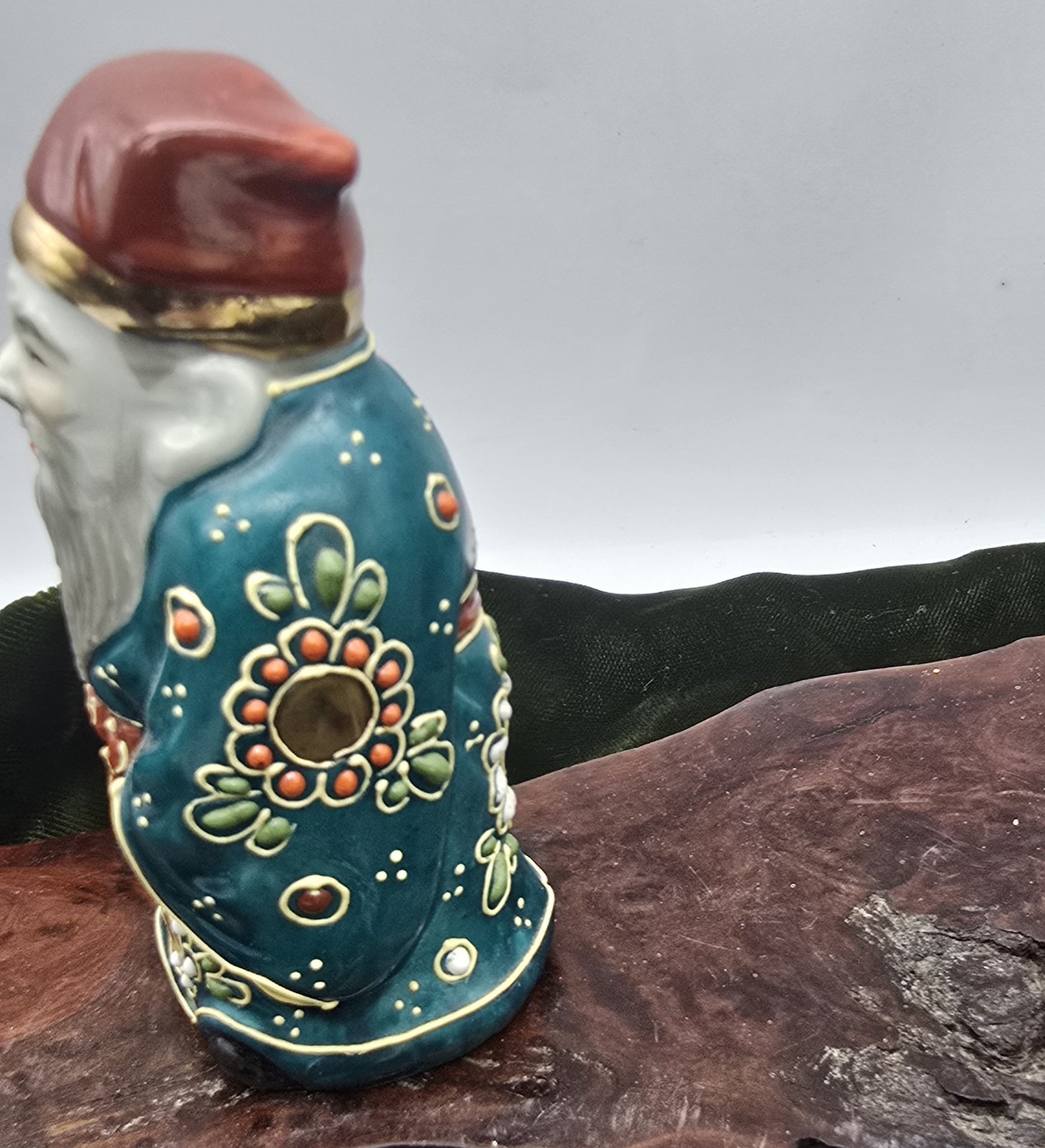 Vintage Japanese Kutani Moriage Lucky Longevity Asian Figurine 4 inches