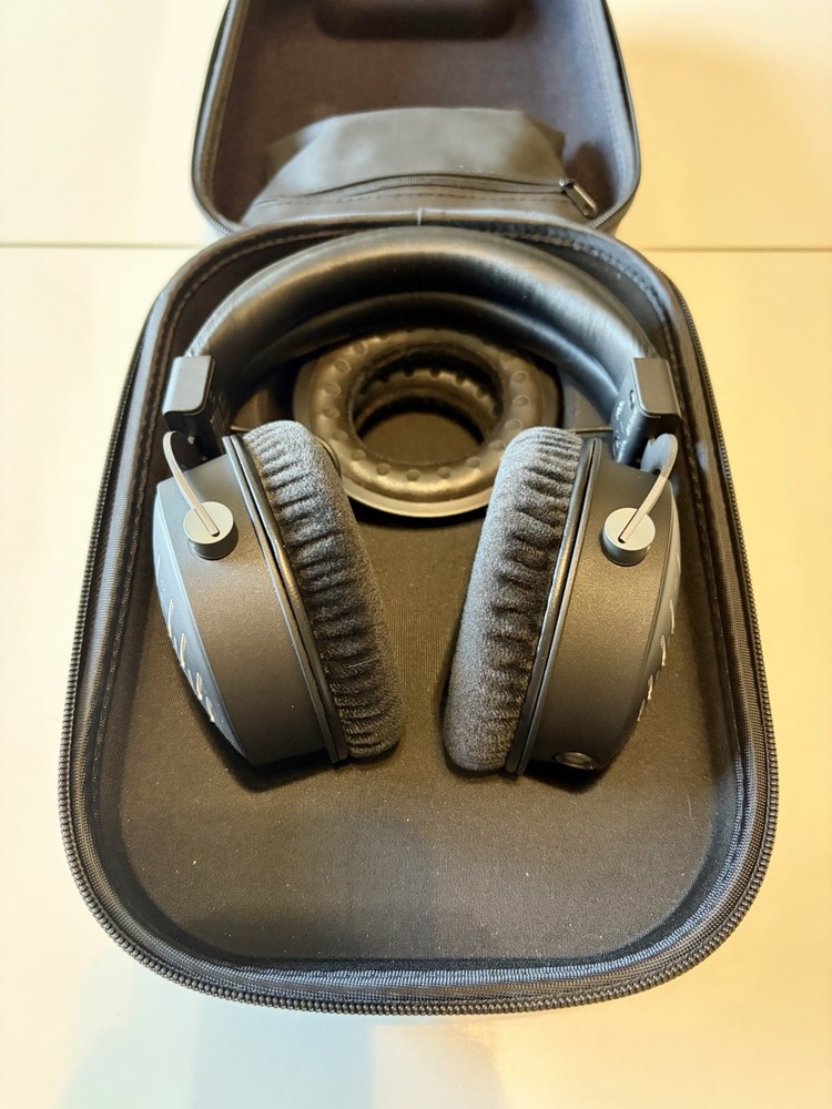 Beyerdynamic DT 1990 Pro ( Open-Back Professional Reference Studio Headphones )