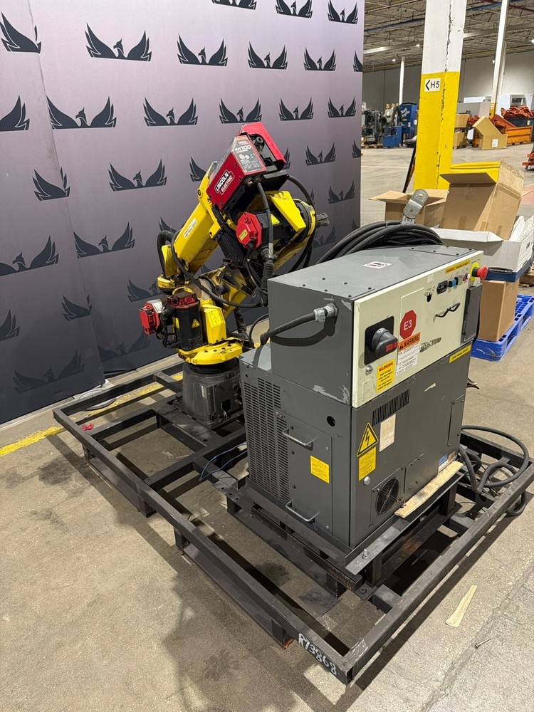 FANUC ArcMate 120iC Robot w/ R-30iA Controller USED