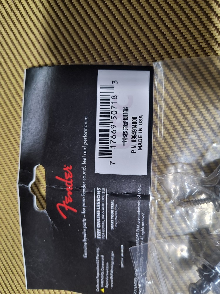 Genuine Fender Strap Locks And Extra Buttons