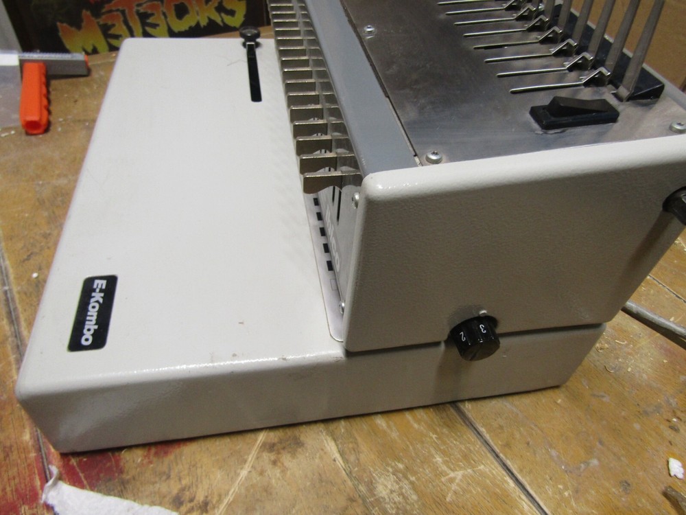 Ibico E-Kombo Electric & Manual Comb Binding Machine MISSING LEVER.