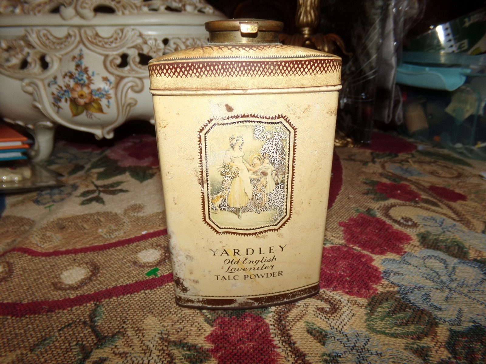 Vtg 1950's Yardley Old English Lavender Talc Powder Tin With Brass Lid