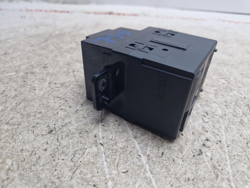 JAGUAR XF IGNITION COLUMN SWITCH KEY READER & KEY X250 2009 - 2012