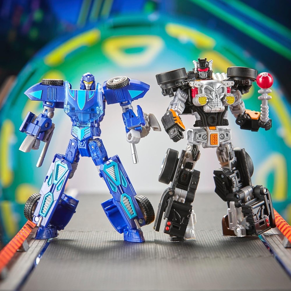 Transformers Collaborative Hot Wheels x Bone Shaker, Deluxe Class 5-Inch...