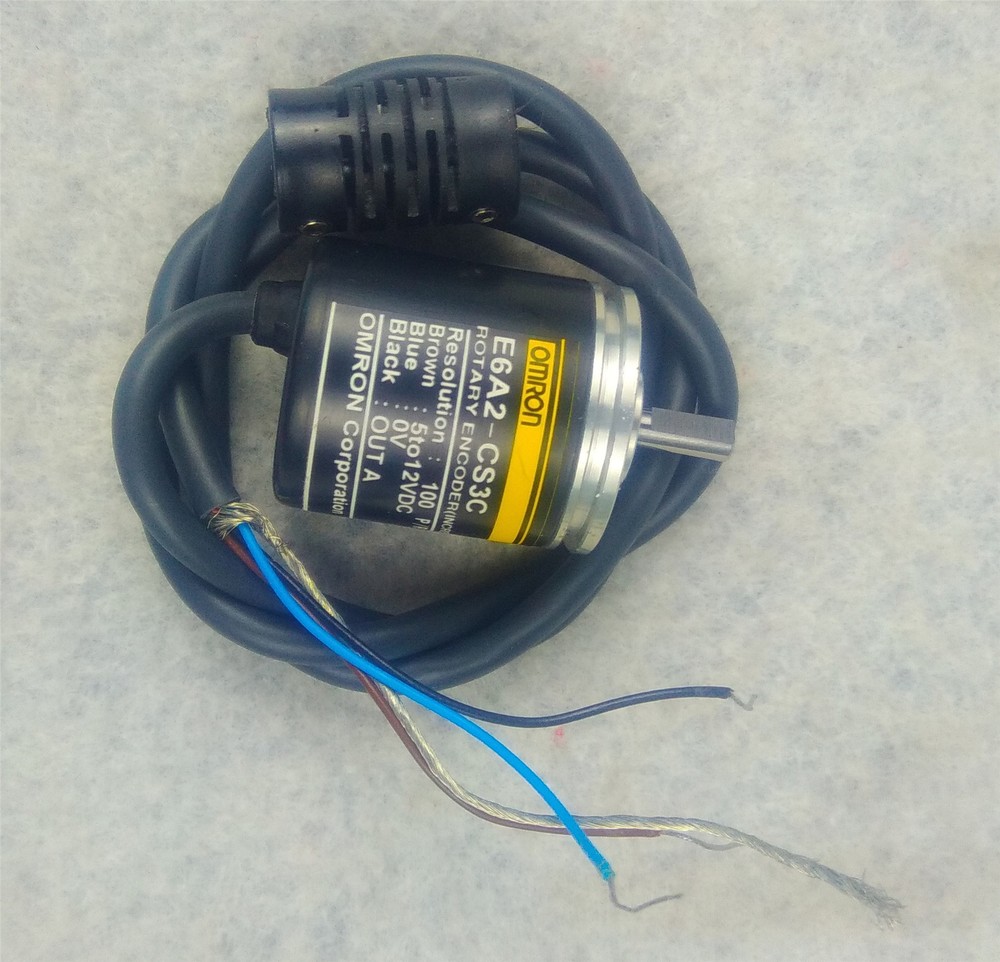 Omron Rotary Encoder E6A2-CS3C 100P/R New-