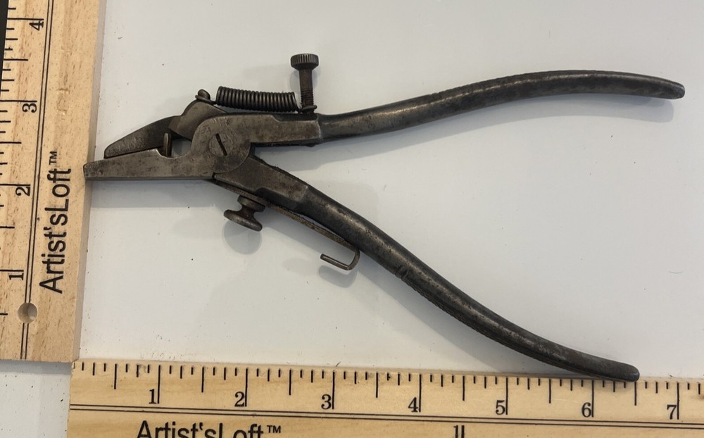 Antique Saw Tooth Setting Pliers
