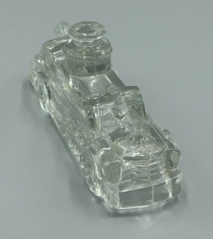 c 1946 FIRE ENGINE Victory Glass CANDY CONTAINER Vintage E&A 213