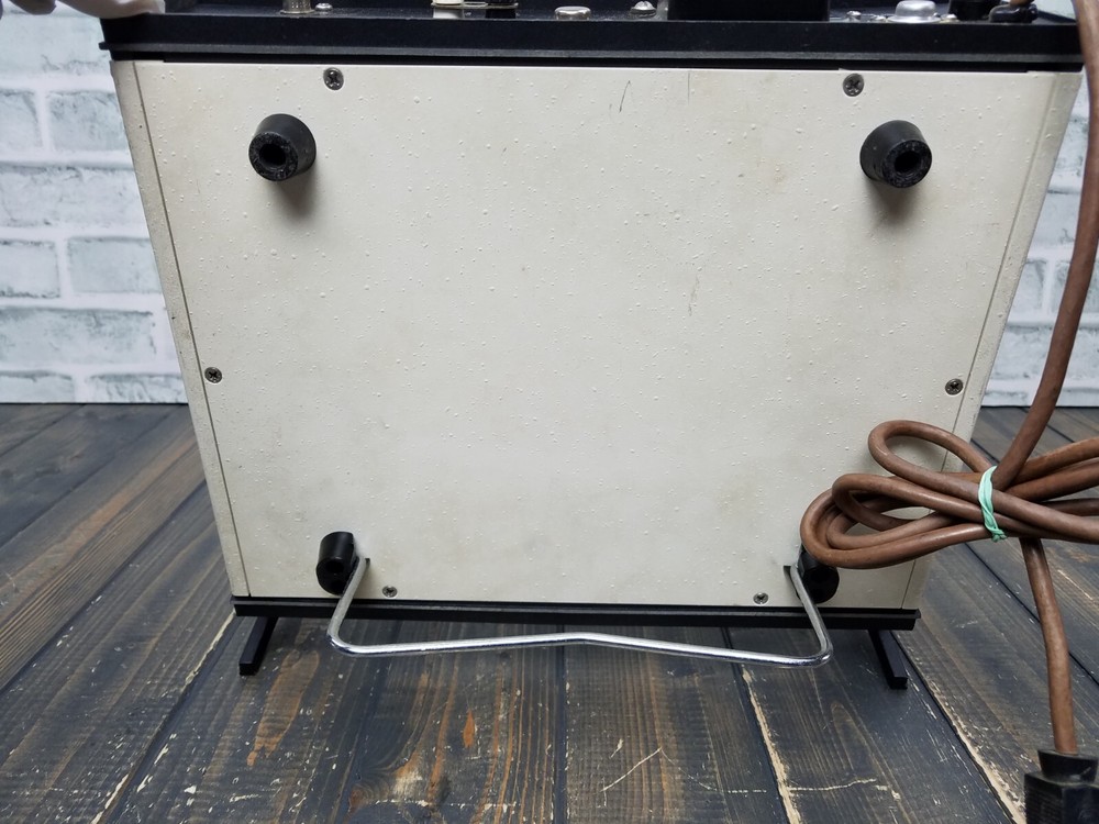 EXACT Electronics MODEL 124 MULTIGENERATOR **TURNS ON / UNTESTED**