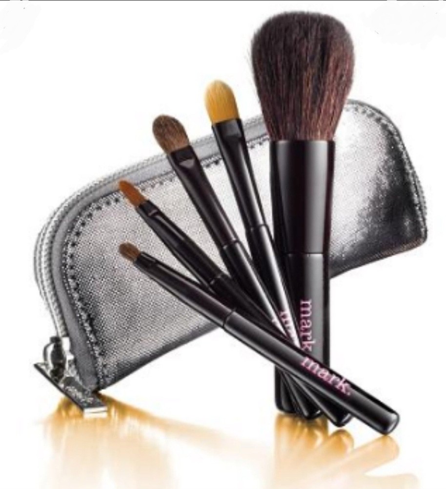 Avon Mark Bling On The Brushes