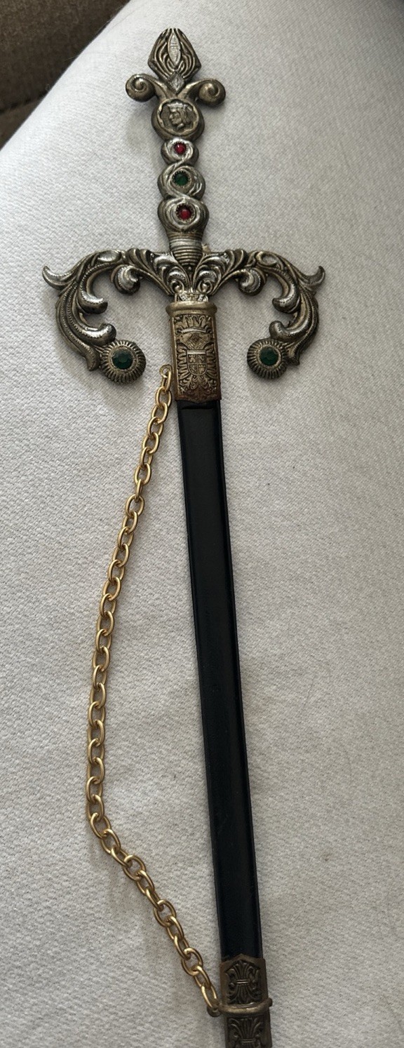 Metal Knight Medieval Renaissance King Sword Faux Jeweled w/scabbard Vntg 31”