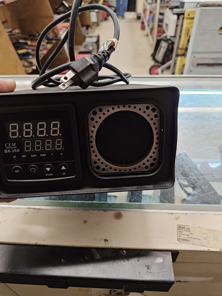 CEM BX-350 Portable IR Calibrator