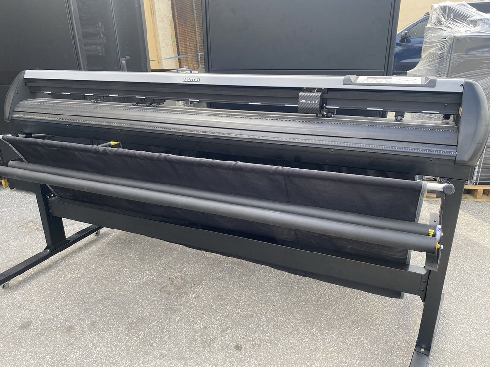 MUTOH VALUECUT II 1800 74" INCH MULTI PURPOSE CUTTING PLOTTER