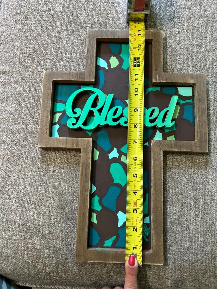 Painted ‘Grateful’ Wood Cross